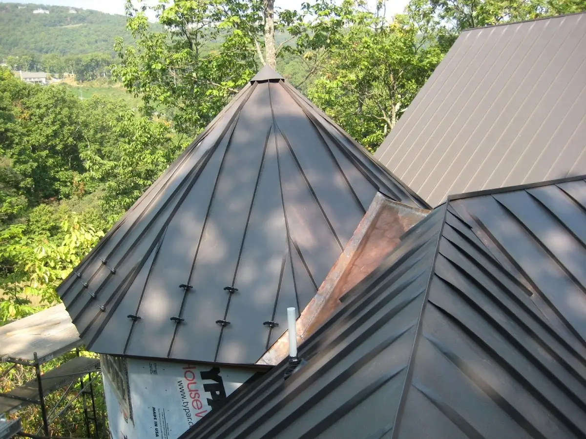 Professional Gutter Cleaning by Craftsman Roofing in Huntington Harbour